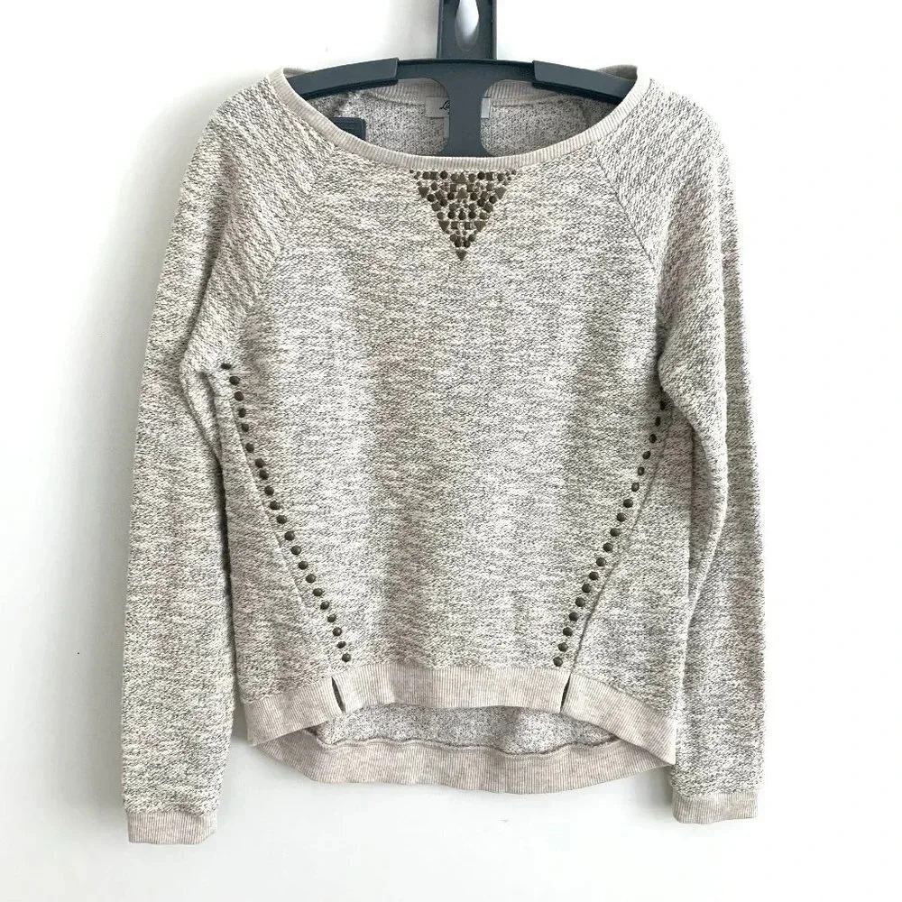 LUCKY LOTUS WOMEN SIZE XS CREAM METALLIC STUDDED PULLOVER SWEATER